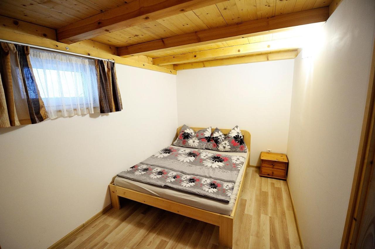 Luca Apartman Apartamento Balatonlelle Exterior foto